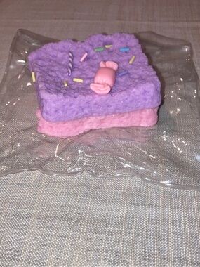 SPONGE CAKE TABA SQUISHY LIKE NEW